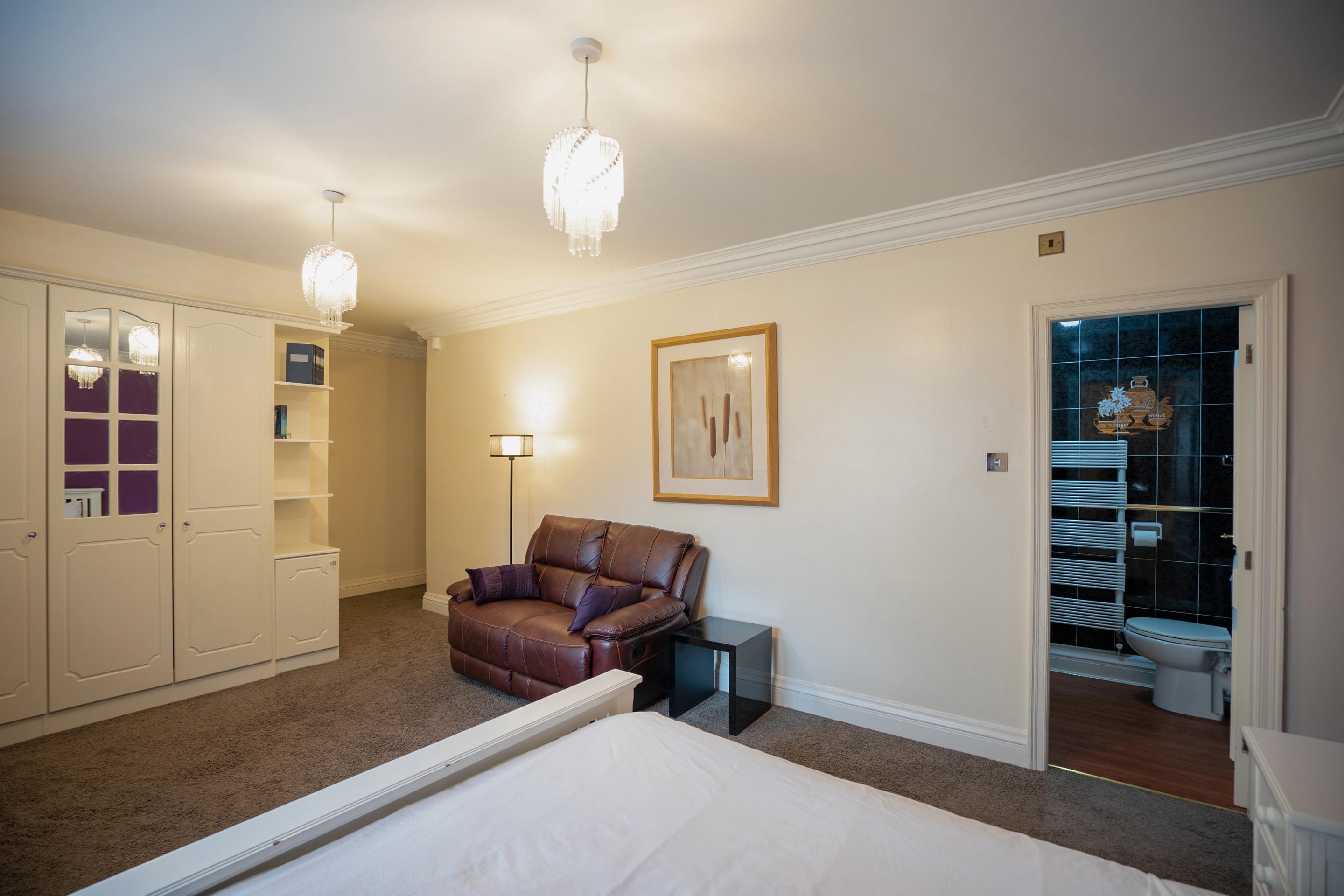 Oyo Oakcroft Guest House Manchester Airport Ringway المظهر الخارجي الصورة