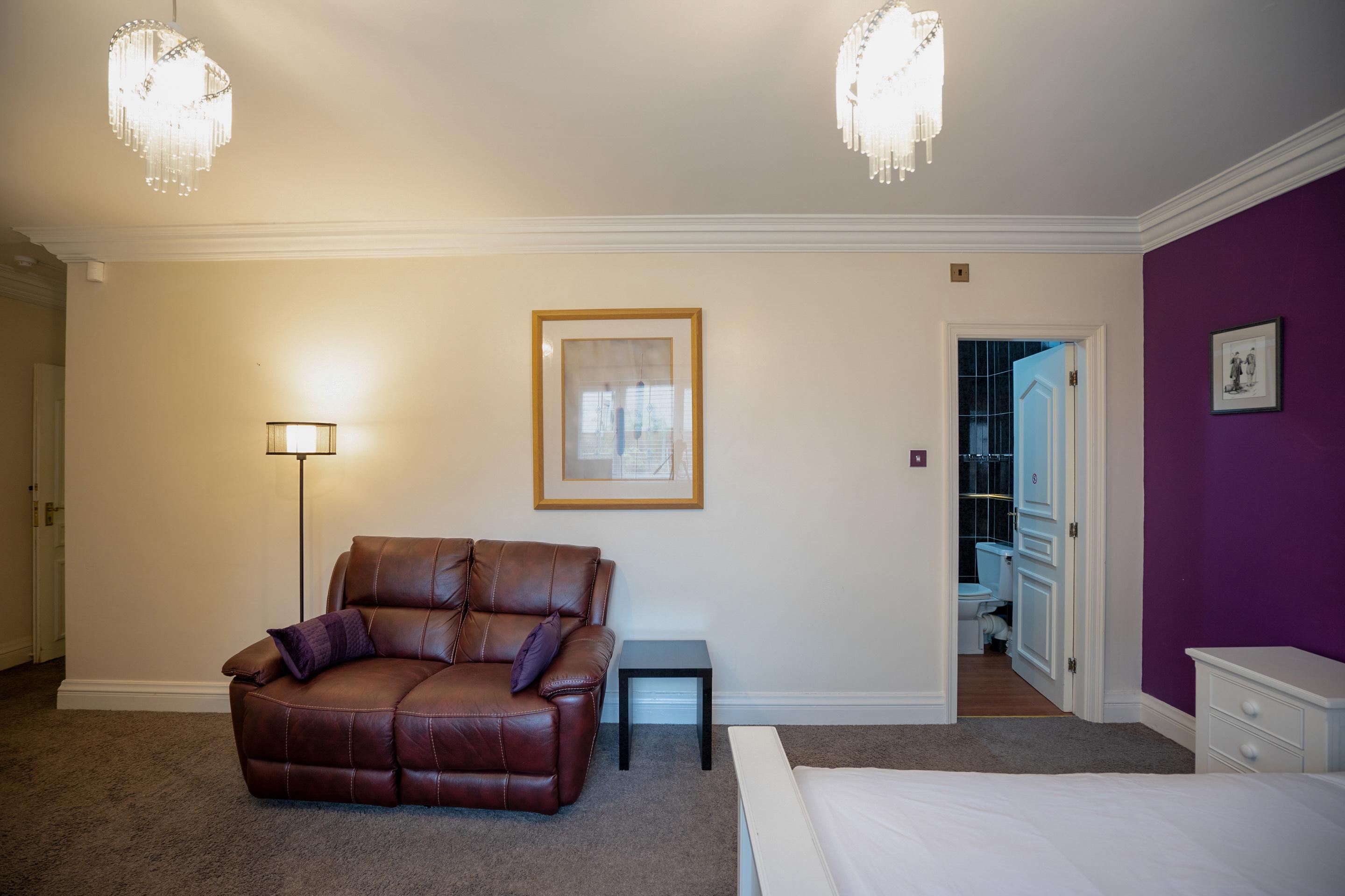 Oyo Oakcroft Guest House Manchester Airport Ringway المظهر الخارجي الصورة