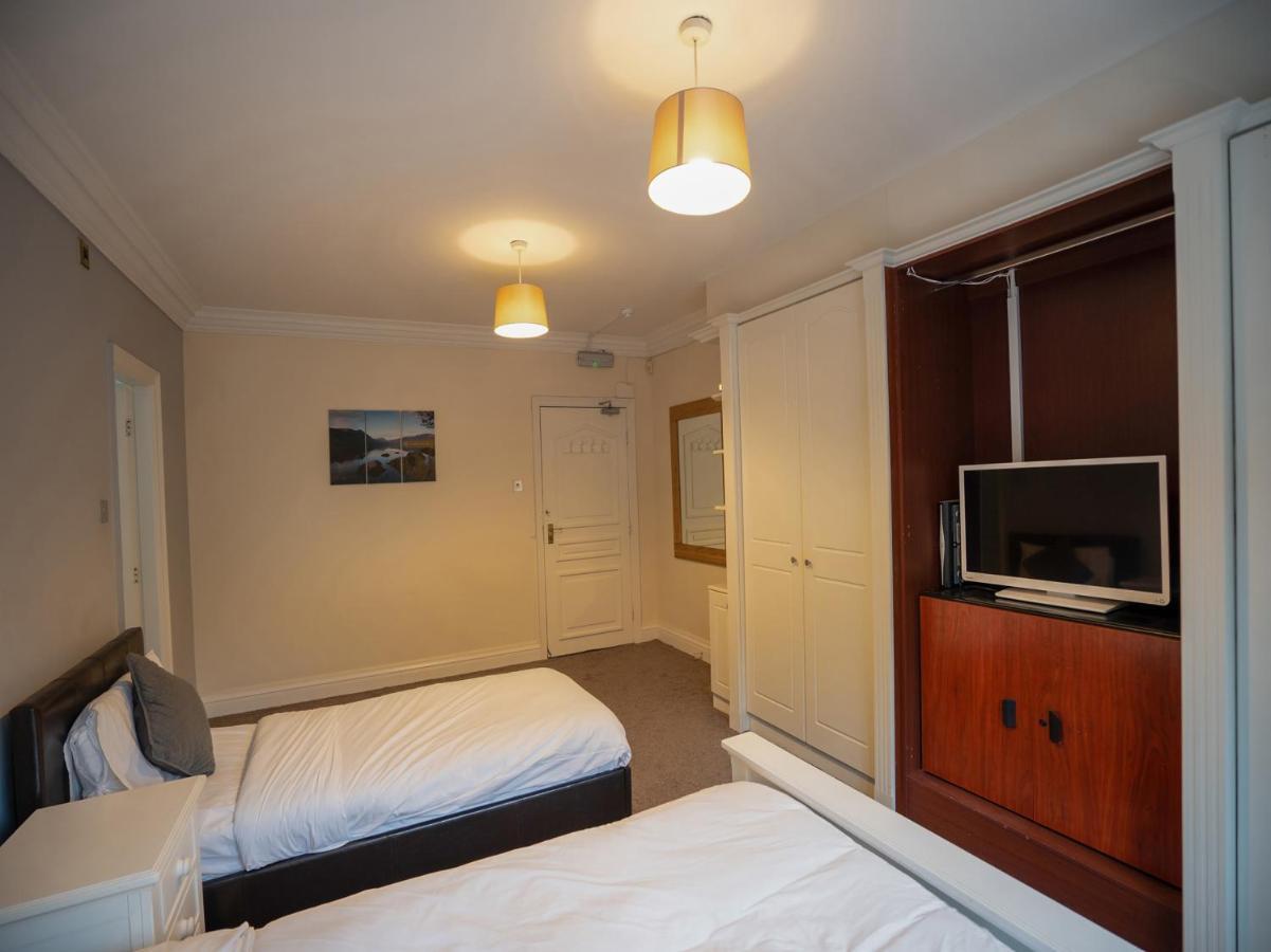 Oyo Oakcroft Guest House Manchester Airport Ringway المظهر الخارجي الصورة